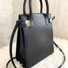 【極美品】バーバリー ショルダーバッグ 2way DK88 黒 レザー A4可 2025年最新】バーバリー BURBERRY 2WAYショルダーバッグの人気