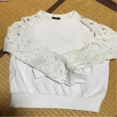 花柄レーススエットのサムネイル