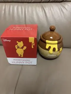 プーさん　ハニーポット　セラミック　　小物入れ　アミューズメント品