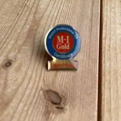 ExxonMobil M-1 Gold ピンバッジ　非売品