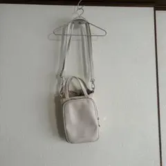 ホワイト ショルダーバッグ 合成皮革