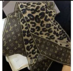 美品 LOUIS VUITTON/エシャルプ・ モノグラム・ シルク スカーフ