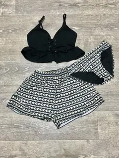 セパレート水着セット ブラック・ホワイト幾何学模様