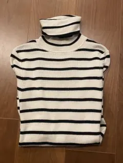 ユニクロ エクストラファインメリノリブタートルネックセーター ボーダー ホワイト