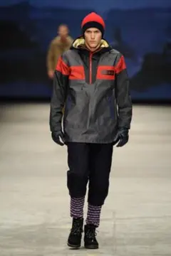 【定価7.8万】WHITE MOUNTAINEERING ネイビー Mサイズ