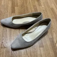 ベージュ　マシュマロパンプス　GU