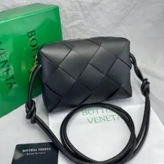 BOTTEGA VENETA ブラックショルダーバッグ