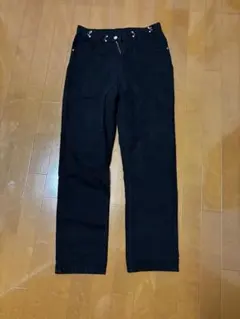 ジーパン ブラック