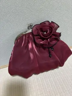 フラワー装飾付きワインレッドパーティーバッグ