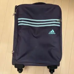 adidas キャリーケース 機内持ち込みサイズ