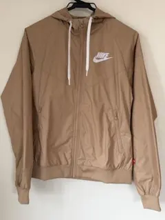 NIKE ベージュ ウインドブレーカー S 軽量 美品 春アウター