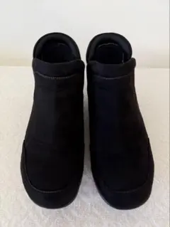 atelier okada スウェードショートブーツ　黒