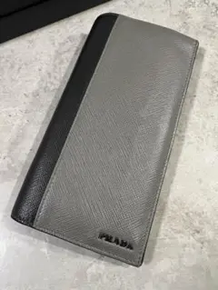 PRADA 長財布 グレー/ブラック レザー