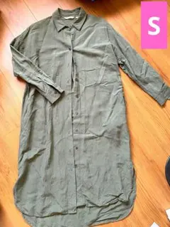 ユニクロ　ロングシャツワンピース カーキ　S