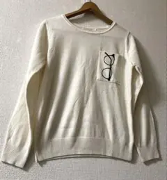 【美品】ポケットにメガネがプリントされた、ゆったり 薄手お洒落ニットセーター