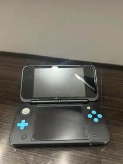 か*ん様 【美品】2DSLLブラックブルー