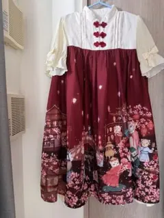 アニメ風イラスト 半袖ワンピース 赤白