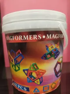 MAGFORMERS 62ピース マグネットブロック 知育玩具のサムネイル
