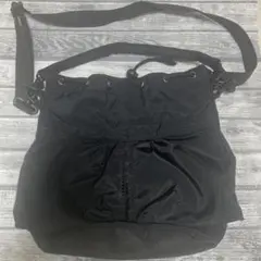 ナイロンショルダーバッグ黒