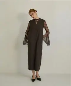 ※3連休限定価格ANDRESED ベルスリーブスリットドレス ブラウン Mサイズ