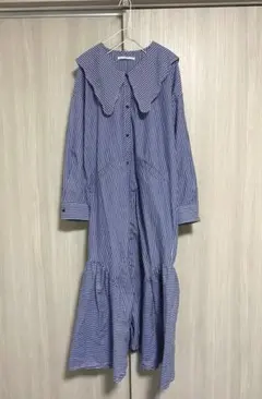 KBF ウェーブカラーワンピース　ネイビー