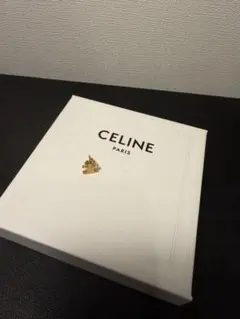 CELINE トリオンフ スタッズ ピアス ゴールド　⚠︎片耳のみのサムネイル