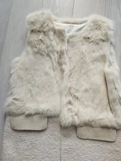 大人可愛い♡ラビットファーとボアのジレ