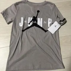 NIKE JORDAN Tシャツ グレー 130cmのサムネイル