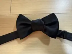 トリートドレッシング　蝶ネクタイ　チーフ付き