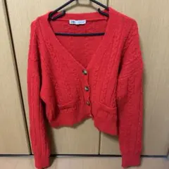 ZARA 赤 ケーブルニットカーディガン