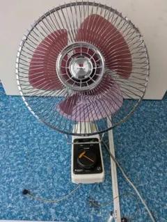 昭和レトロ 壁掛け 扇風機 HITACHI B 30TDのサムネイル