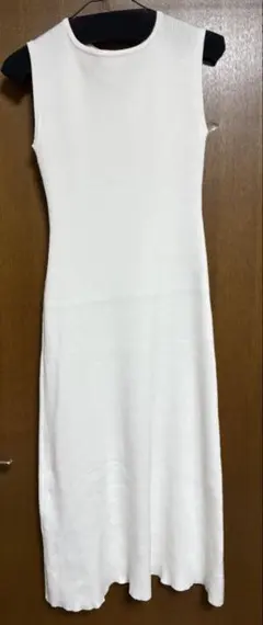 岡部あゆみ ロングワンピース