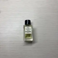 CHANEL 香水 No.19 オーデトワレ　ミニチュア