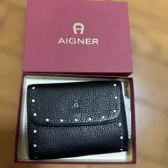 AIGNER 三つ折り財布 ブラック スタッズ付き