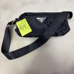 PRADA ミニショルダーバッグ