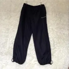 ニューバランス New Balance ナイロンパンツ ブラック　Lサイズのサムネイル