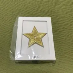ディオール　ノベルティ　ブローチ　未開封