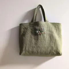 ハンドメイド　リネンバッグ　刺繍バッグ 小さめサイズ　イエローグリーン