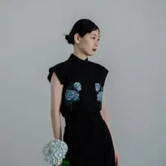 花を着るブラウス #04【松】ivory 金刺繍 完売品 iCONOLOGY 花を着るブラウス#04【松】-ivory- | iCONOLOGY