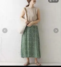 URBAN RESEARCH DOORS 小花柄レーヨンスカート