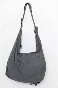 POIK ショルダーバッグ nugu