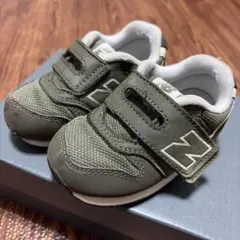 Item thumbnail for item 7581435e-a8bb-45ed-82e6-5b11676fc708