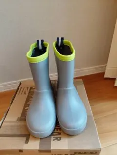 Breeze　キッズ長靴 19センチ グレー/ライム 滑り止め付き