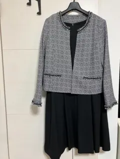 レディース　スーツ　ワンピース　ツイードジャケット　ノーカラー　17号
