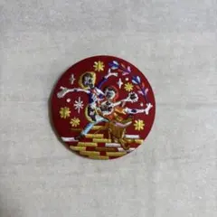 ディズニー　刺繍缶バッチ　リメンバーミー