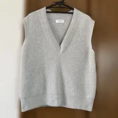 【OPAQUE.CLIP】　Ｖネックニットベスト　グレー　Mサイズ