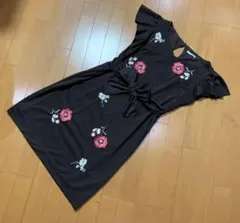 美品☆ ウィルセレクションのお花刺繍カットソーワンピースのサムネイル