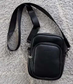 【美品】REGiSTA スプリットレザー 牛床革 ミニショルダーバッグのサムネイル