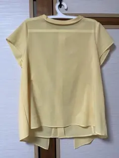 イエロー 半袖ブラウスのサムネイル