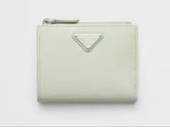 新品　国内百貨店購入　プラダ　PRADA サフィアーノ　トライアングル 財布